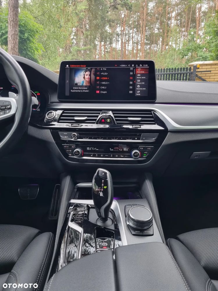 BMW Seria 5 520d xDrive MHEV M Sport sport - 16