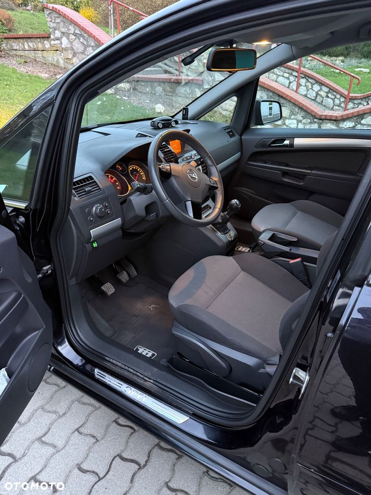 Opel Zafira 1.8 Edition 111 Jahre - 8