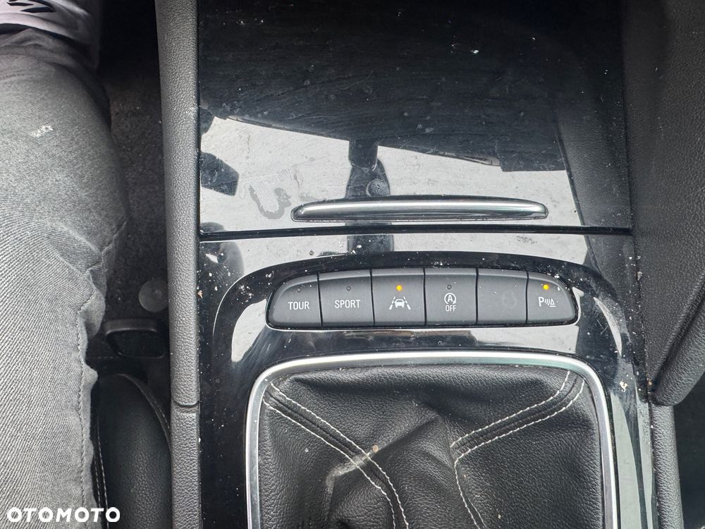 Opel Insignia CT 2.0 CDTI S&S - 18