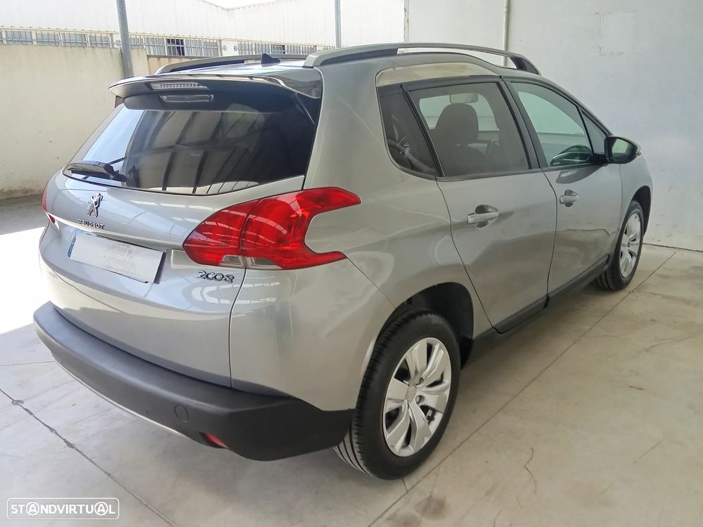Peugeot 2008 1.2 VTi Active - 5