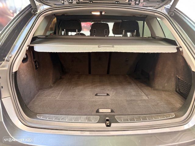 BMW 320 d EfficientDynamics Line Sport - 19