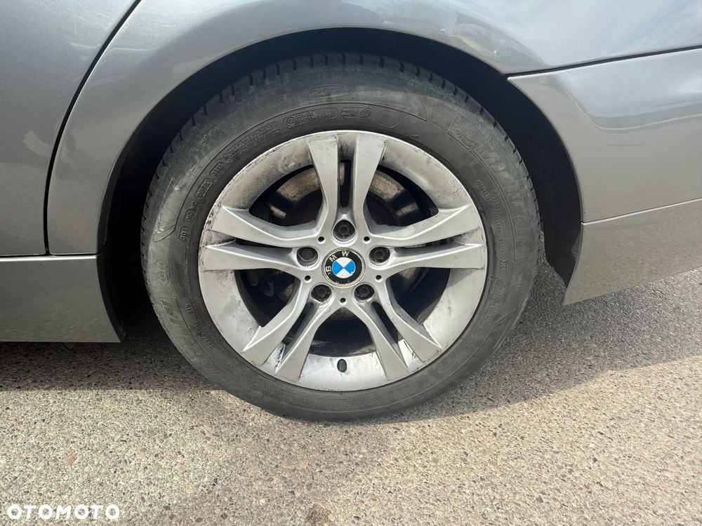 BMW Seria 3 - 25