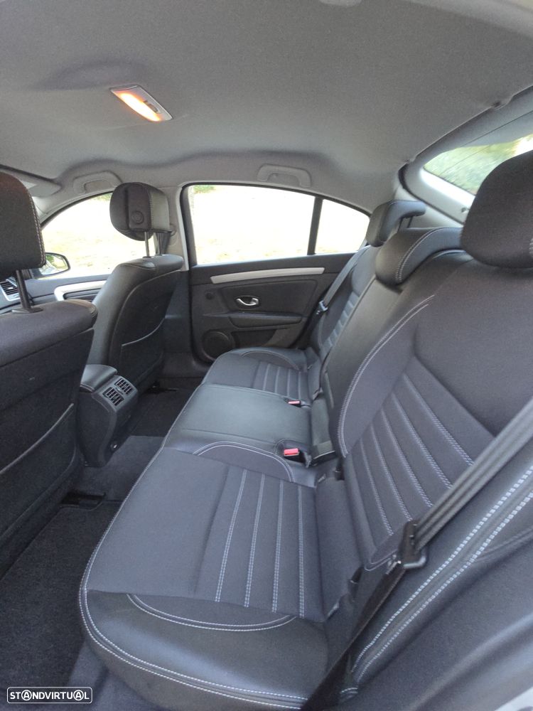 Renault Laguna 1.5 dCi Dynamique S - 37