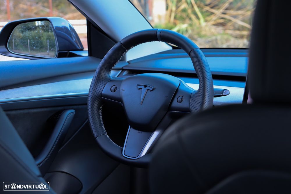 Tesla Model 3 - 5