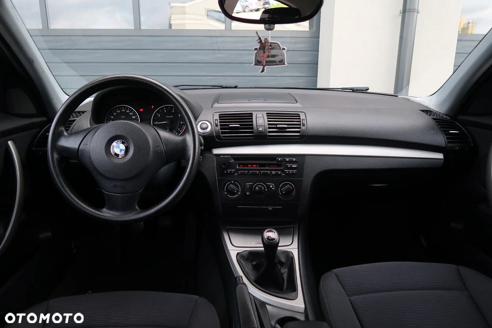 BMW Seria 1 116i - 18