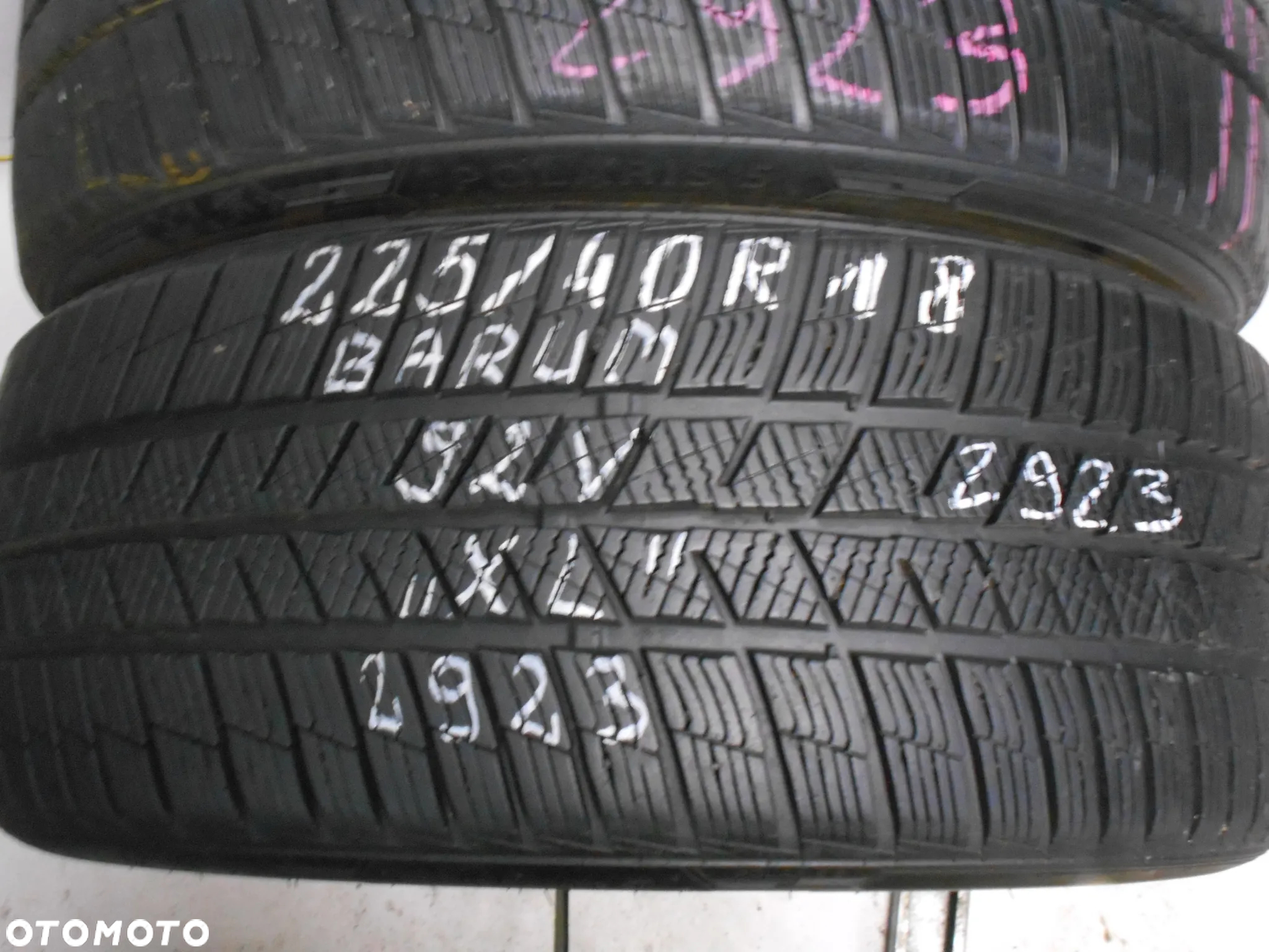 OPONY 245/45R18 BARUM POLARIS 5 XL DOT 2923 8MM - 3