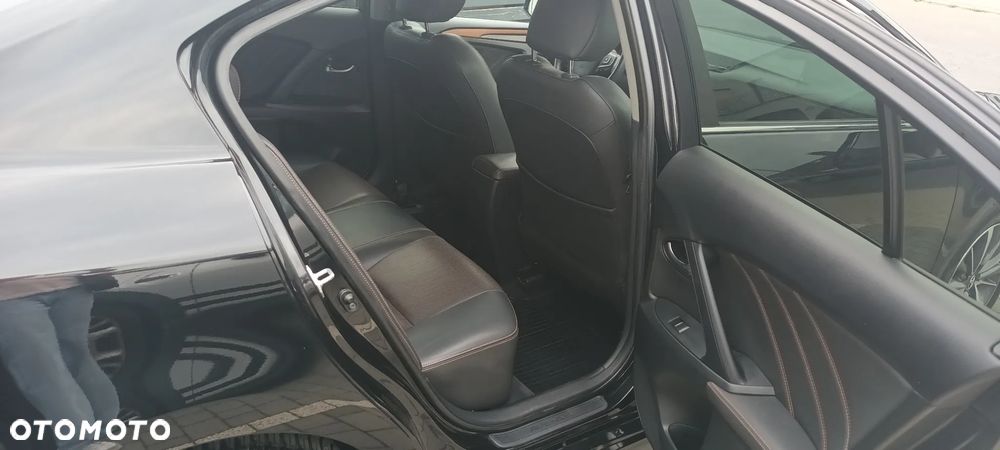 Toyota Avensis 1.8 Premium - 5