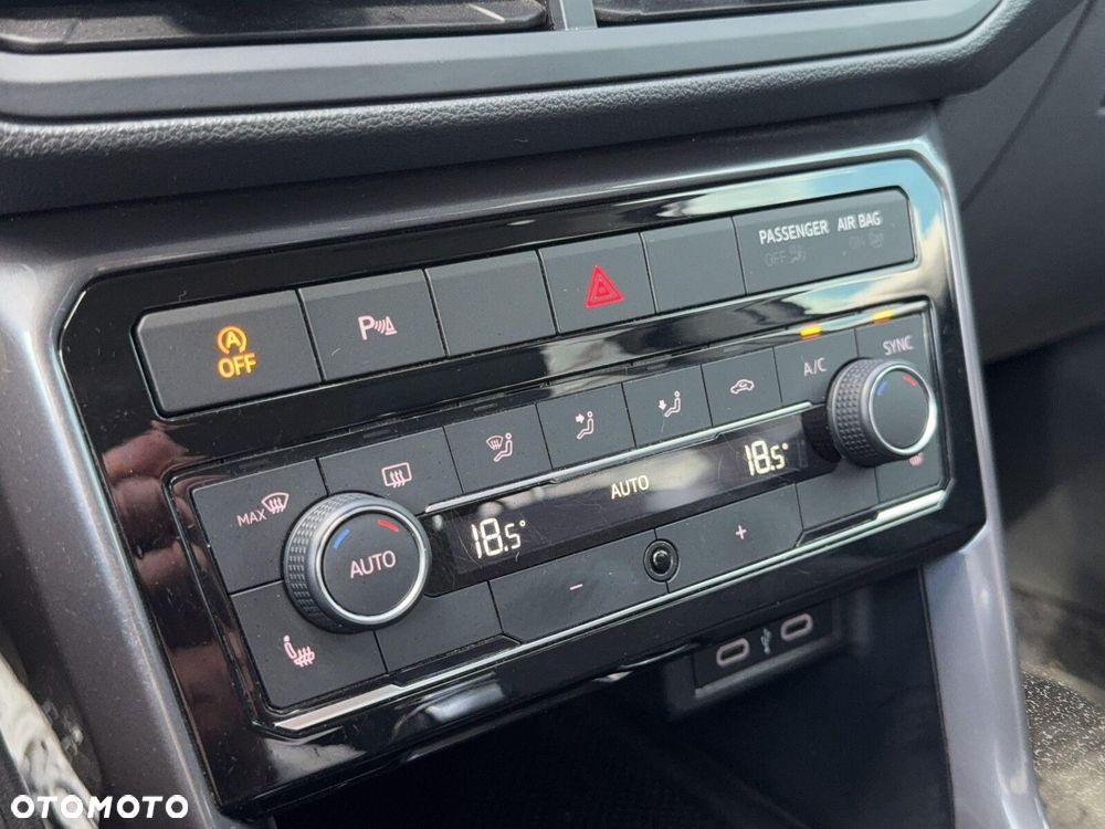 Volkswagen T-Cross 1.0 TSI Style DSG - 22