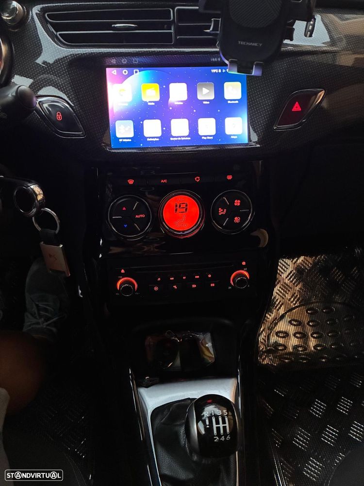Citroën DS3 1.6 HDi Airdream Sport Chic - 16