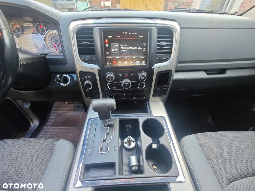 Dodge RAM 5.7 4x4 - 12