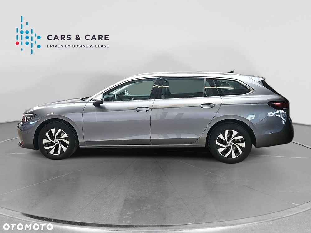 Volkswagen Passat - 30