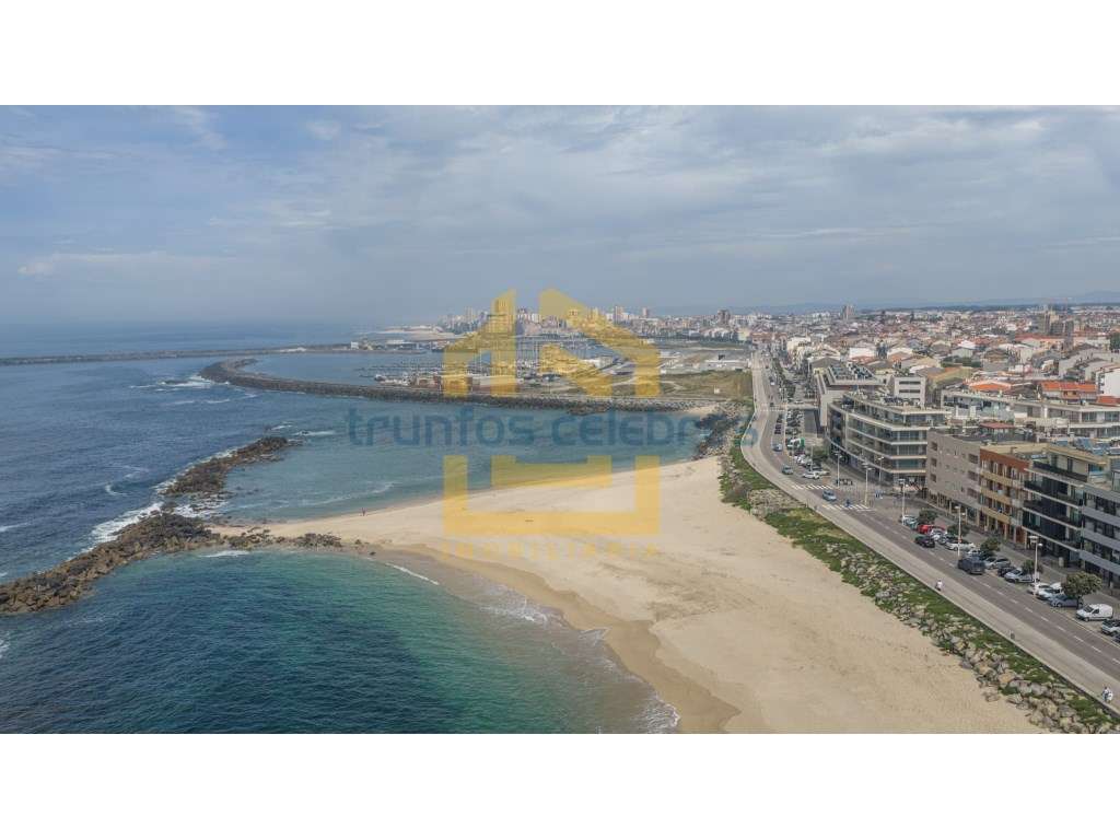 Apartamento T2 Rés do Chão Elevado totalmente renovado com terraço ... - Grande imagem: 5/23