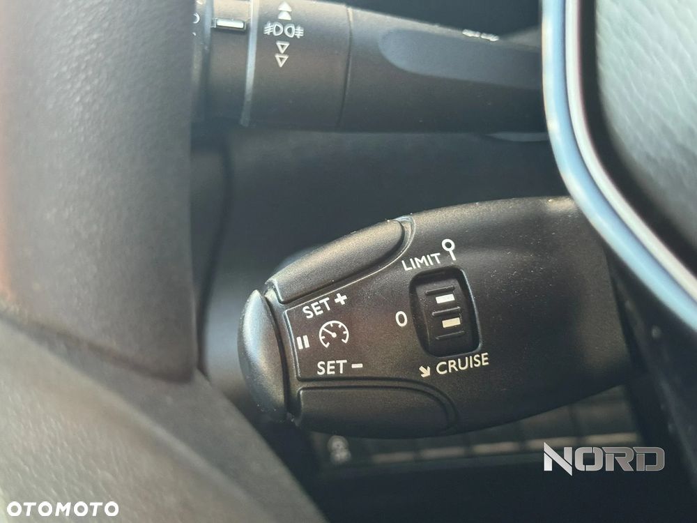 Peugeot Partner 4x4 1.5 Long Premium - 32