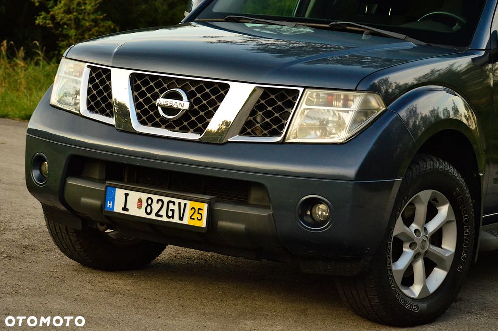 Nissan Pathfinder 2.5 dCi Comfort - 11