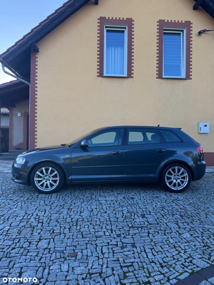 Audi A3 Sportback 2.0 TDI DPF quattro S line Sportpaket - 7