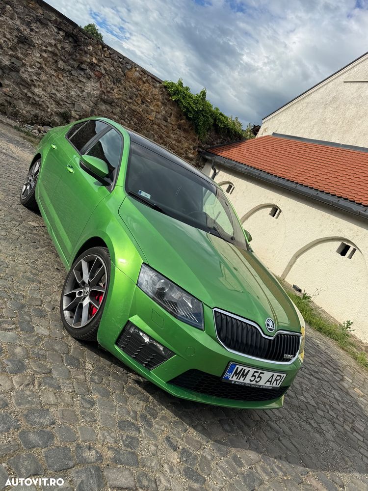 Skoda Octavia 2.0 TSI RS - 24