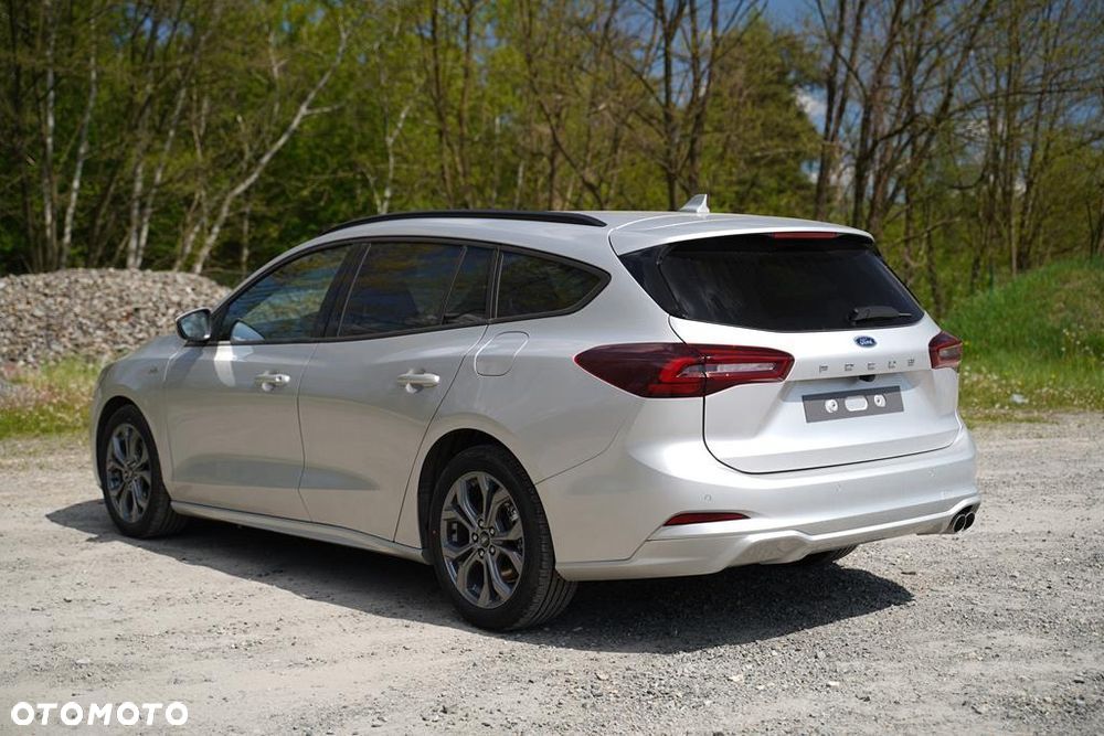 Ford Focus 1.0 EcoBoost mHEV ST-Line X - 5