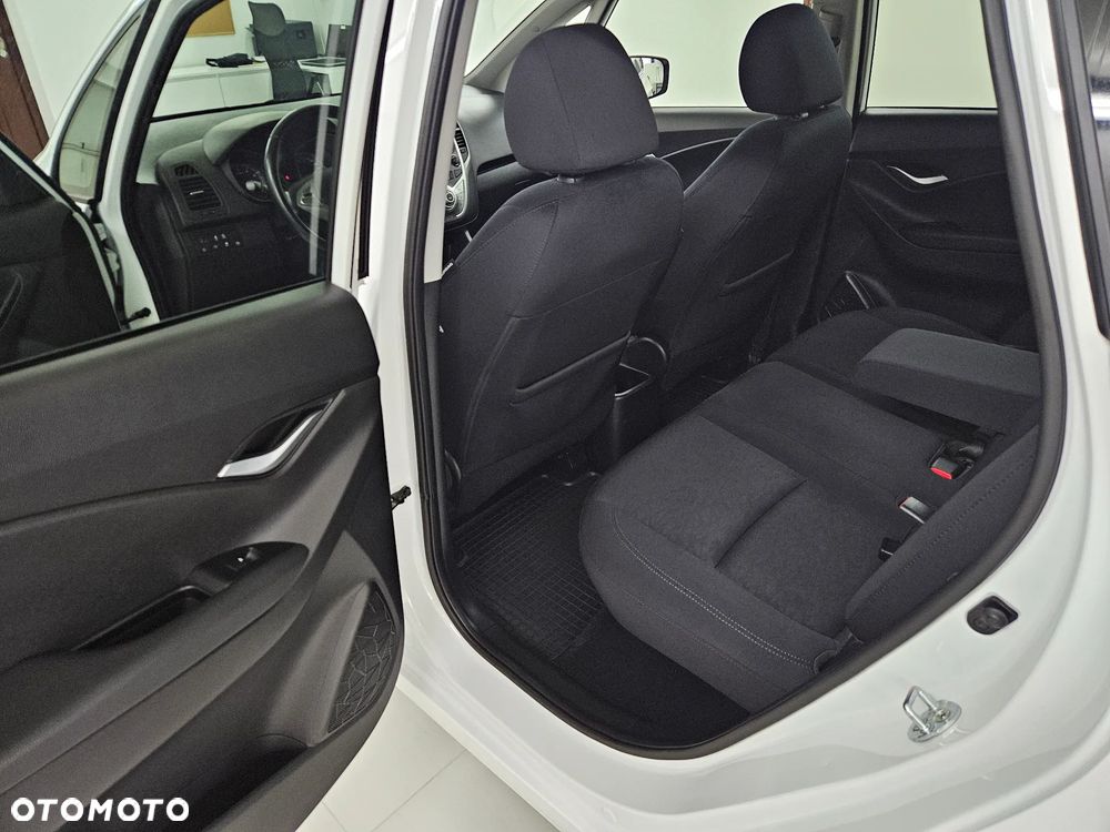 Hyundai ix20 1.6 BlueDrive Comfort - 21
