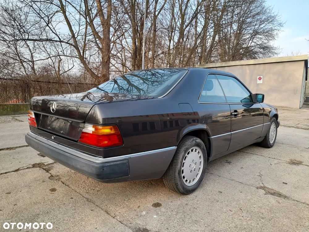 Mercedes-Benz W124 (1984-1993) - 8