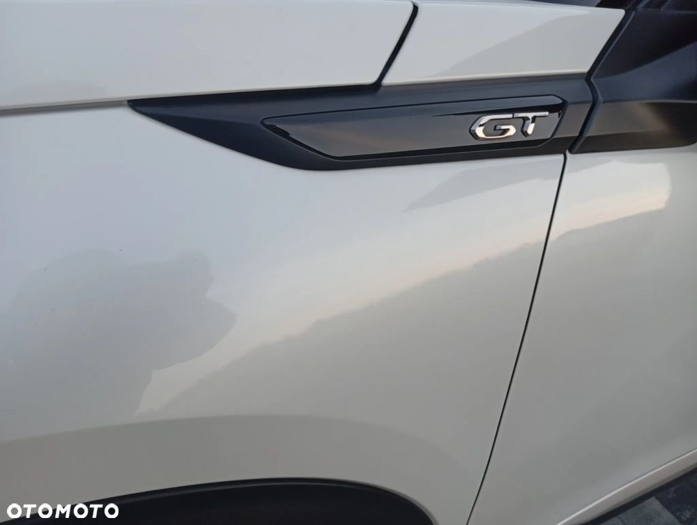 Peugeot 2008 - 12