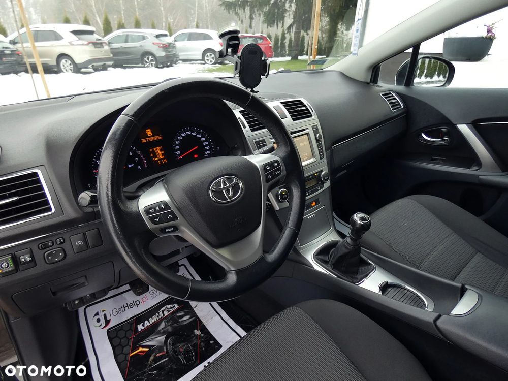 Toyota Avensis 1.8 Premium - 27