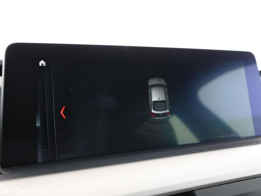 BMW Seria 3 318d Advantage - 26