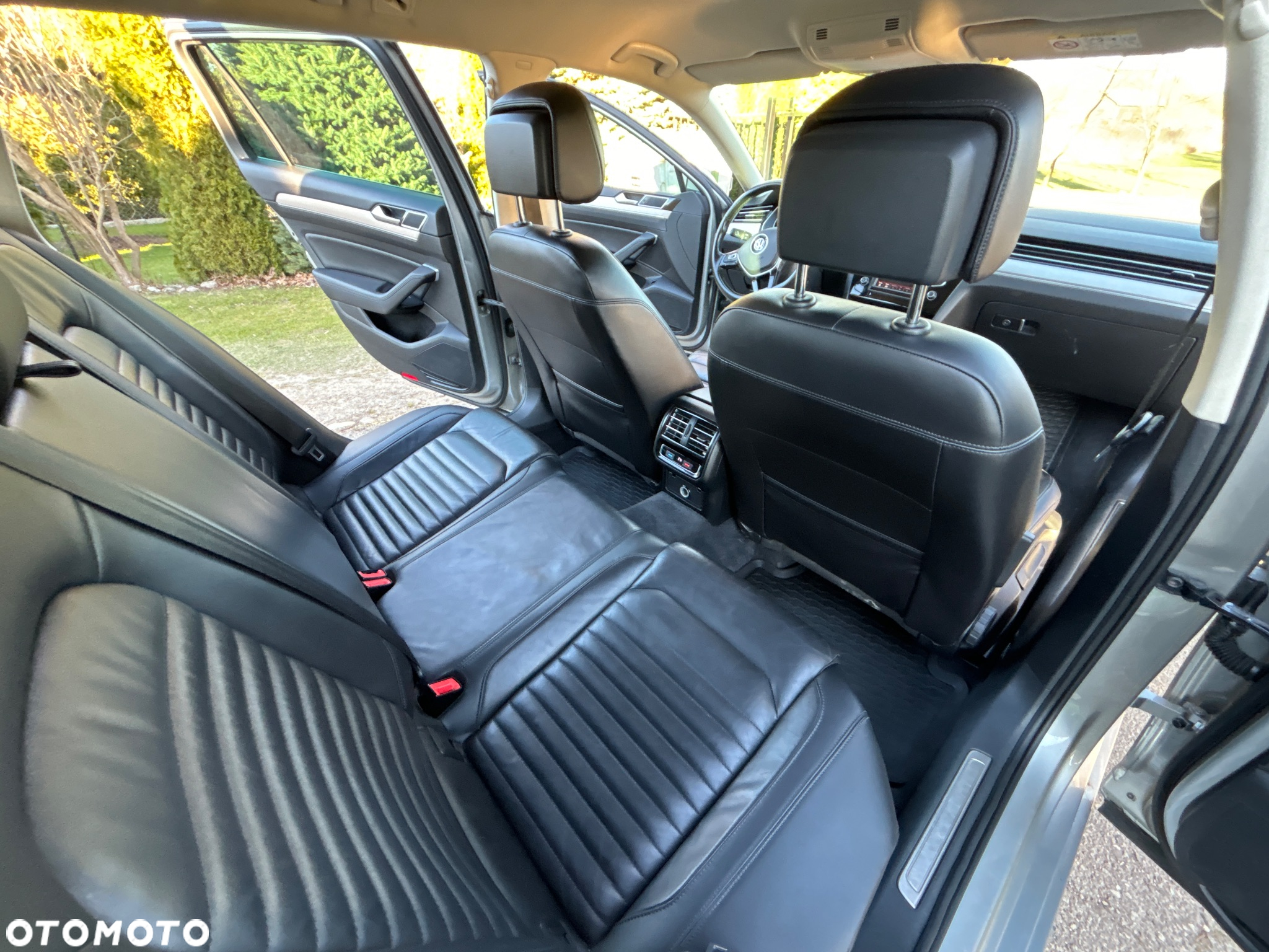 Volkswagen Passat 2.0 TDI BMT 4Mot Highline DSG - 17
