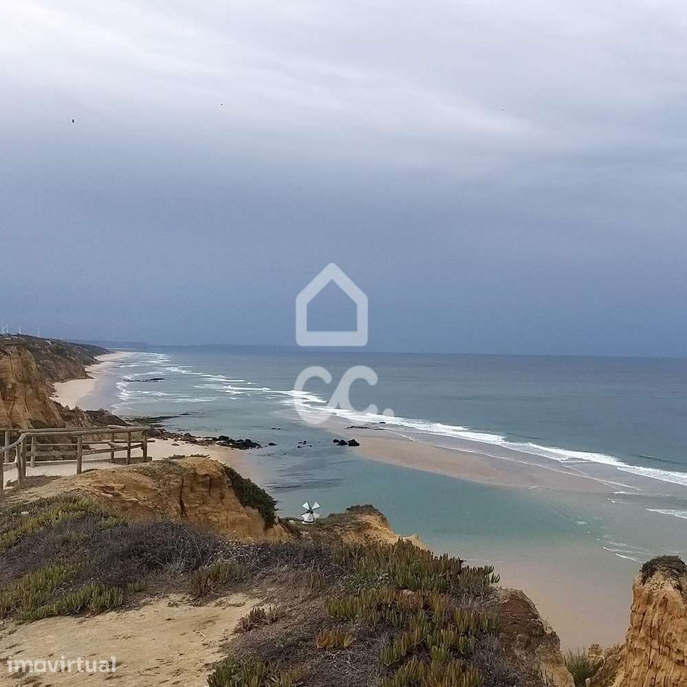 Terreno Urbano na Praia de Vale Furado - Grande imagem: 5/8