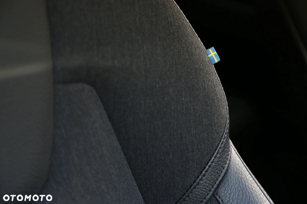 Volvo V90 Cross Country B4 D AWD Plus - 19