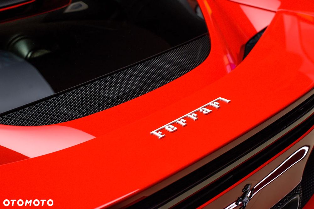 Ferrari 296 GTB - 12