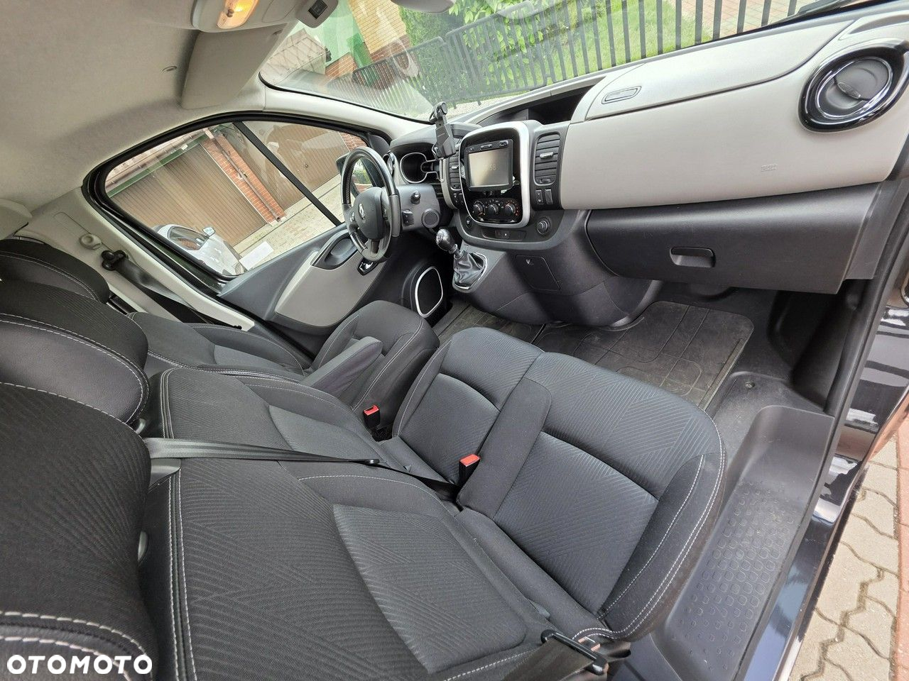 Renault Trafic - 12