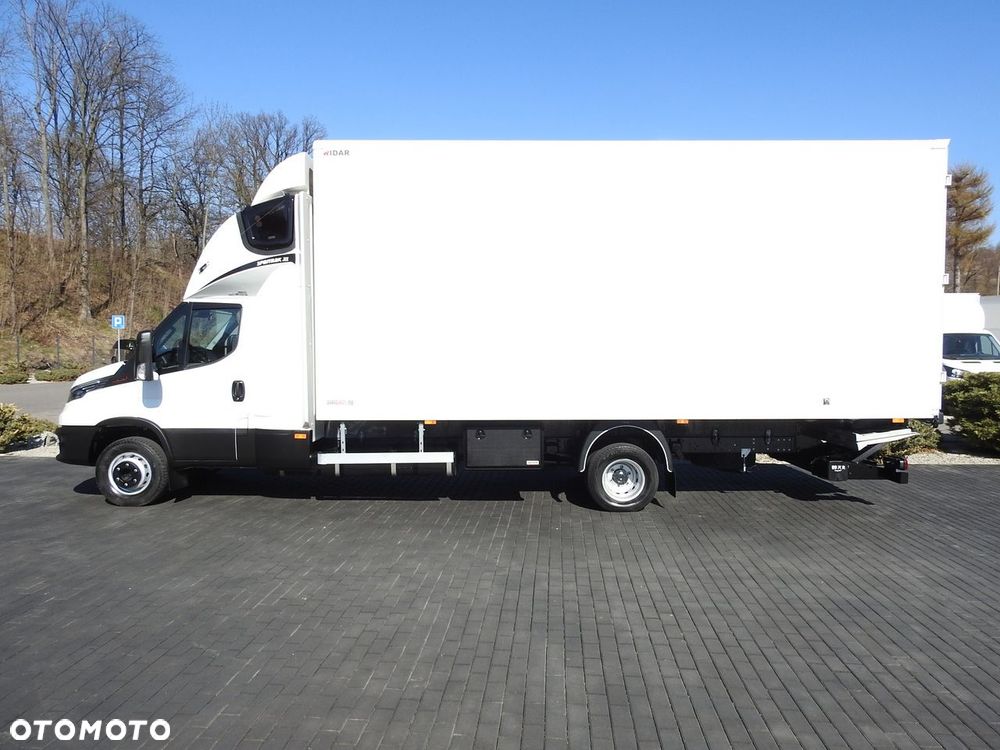 Iveco DAILY 70C18 KONTENER WINDA 14 PALET WEBASTO TEMPOMAT NAWIGACJA LEDY BLIŹNIACZE KOŁA KLIMATYZACJA  180KM - 9