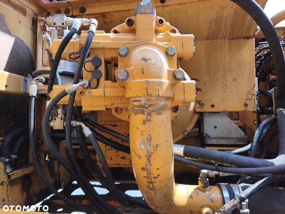 Caterpillar 330L - 7