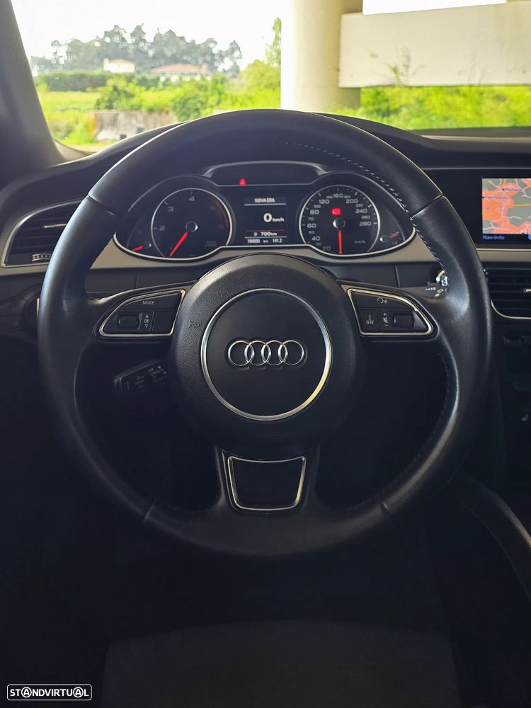 Audi A4 Avant 2.0 TDI Multitronic - 14