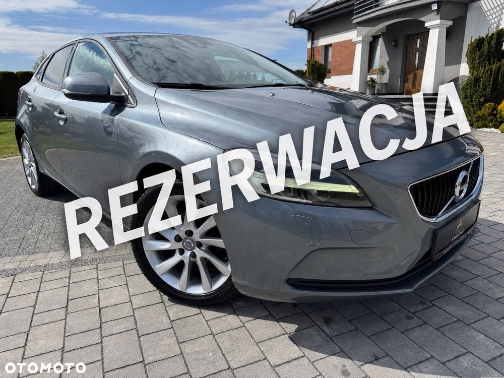 Volvo V40 D2 Summum - 1
