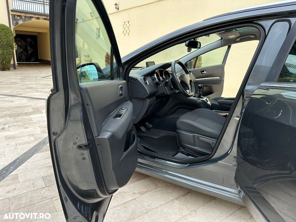 Peugeot 5008 - 5