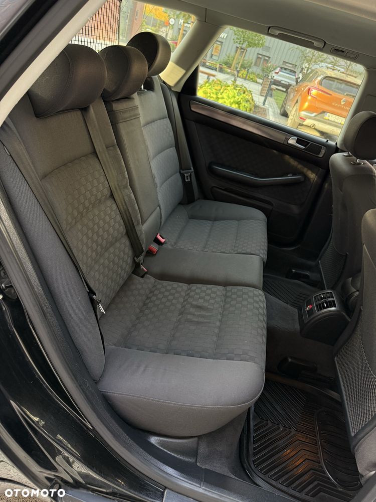 Audi A6 Avant - 14
