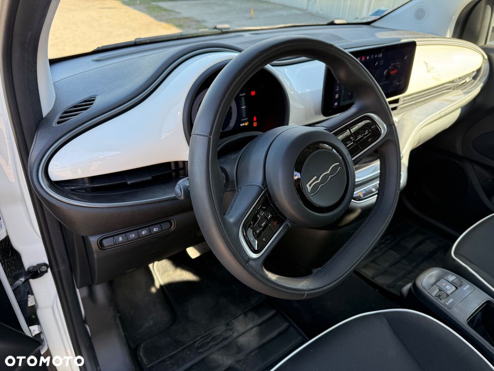 Fiat 500e - 14