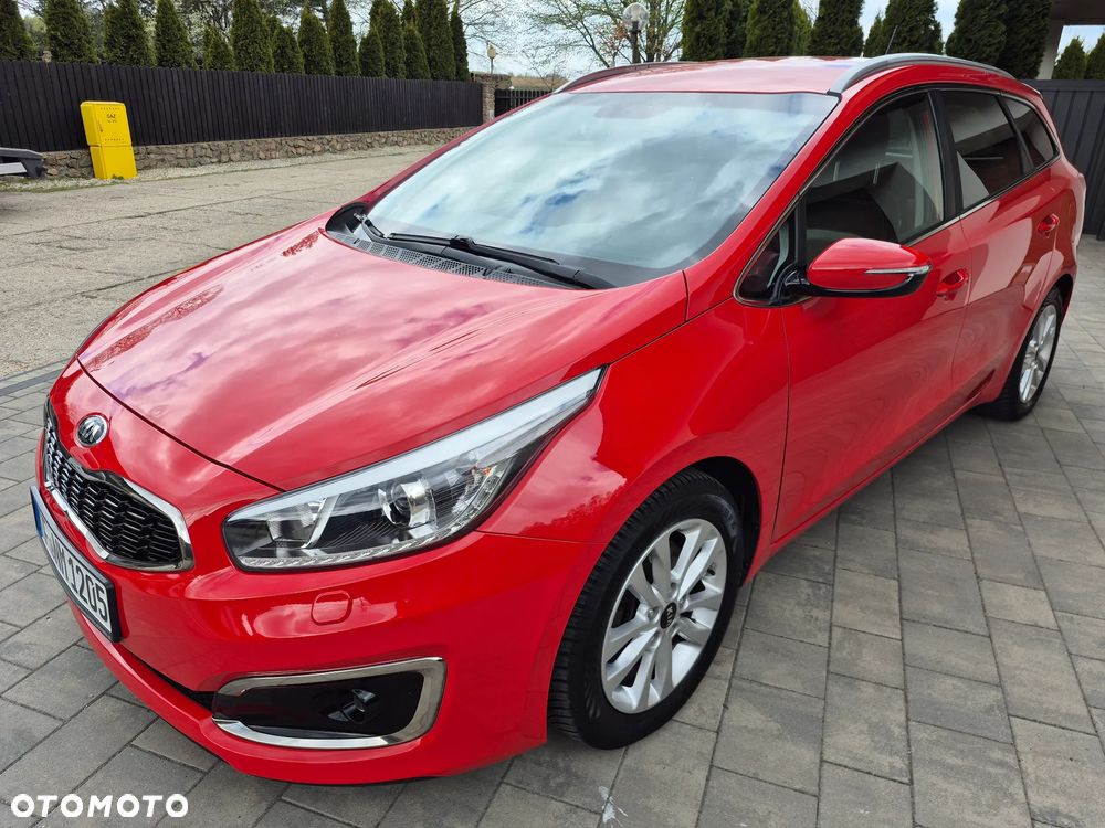 Kia Ceed - 9
