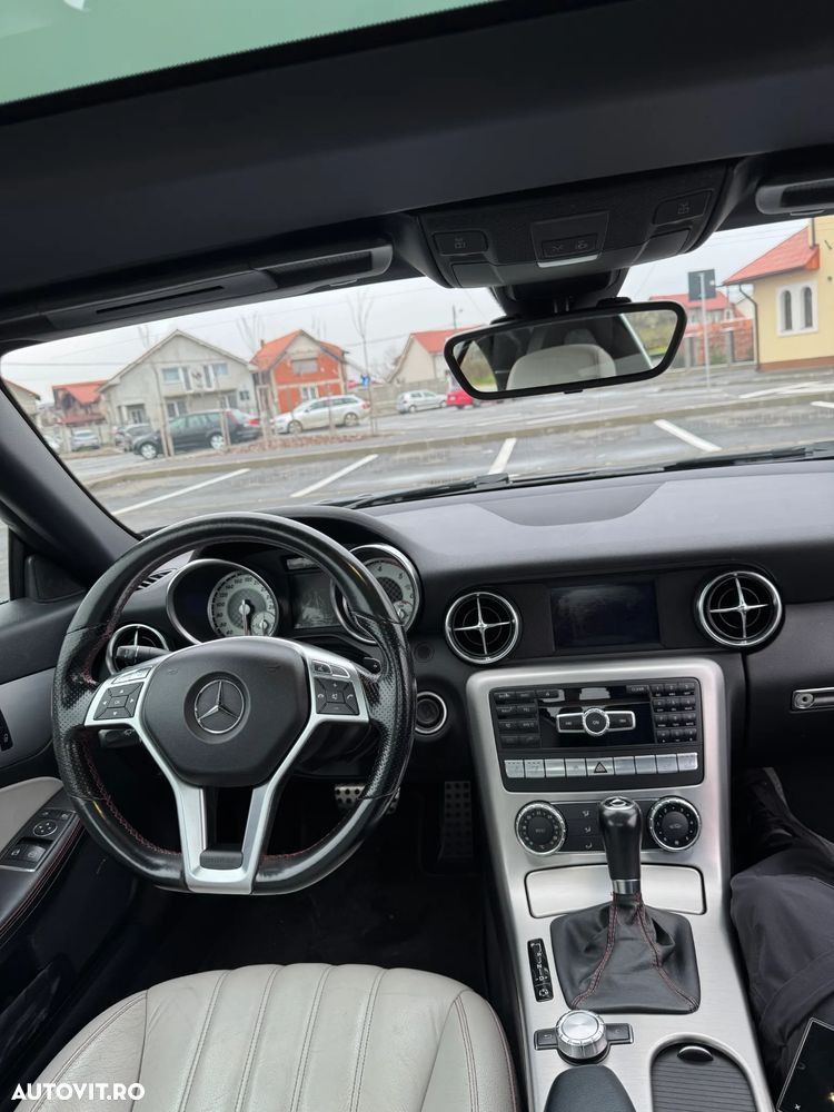 Mercedes-Benz SLK - 21