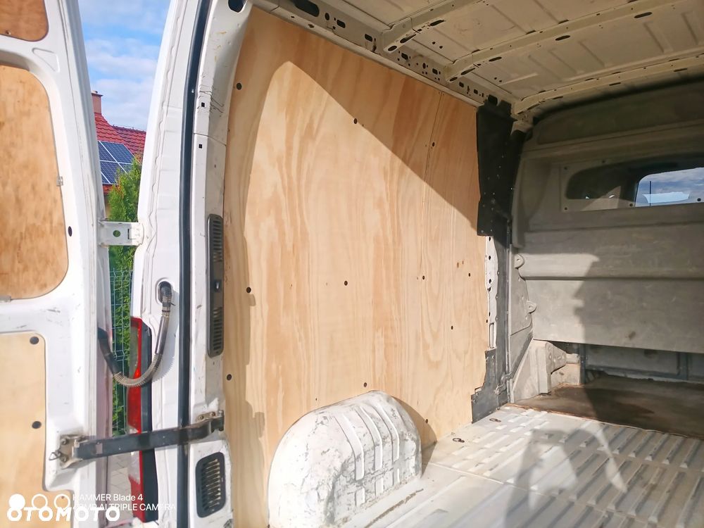 Renault Master - 32