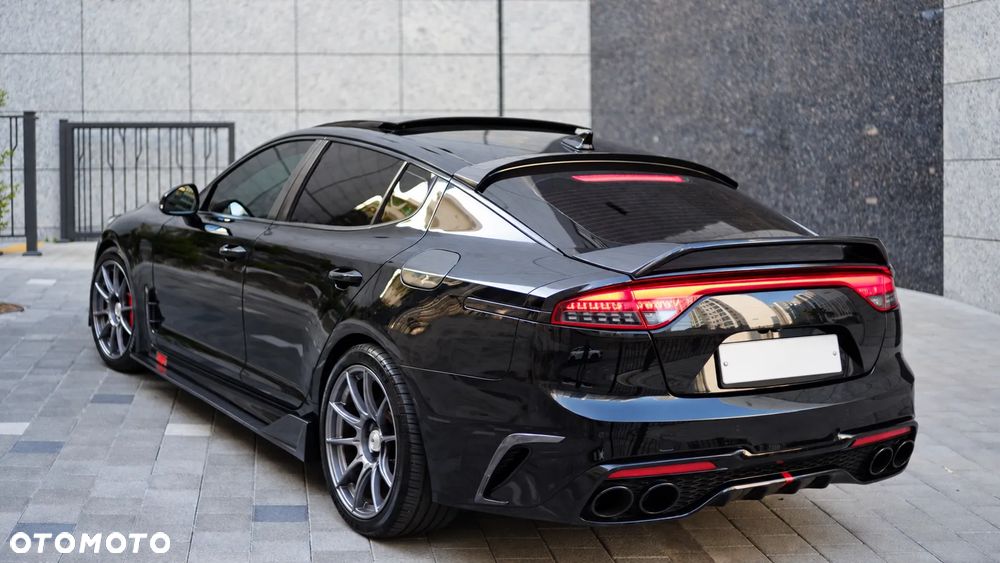 Kia Stinger - 5