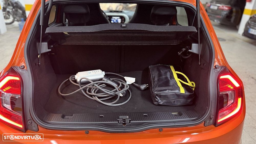 Renault Twingo Z.E. 22 Intens - 16