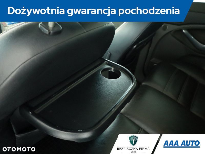 Ford Kuga - 12