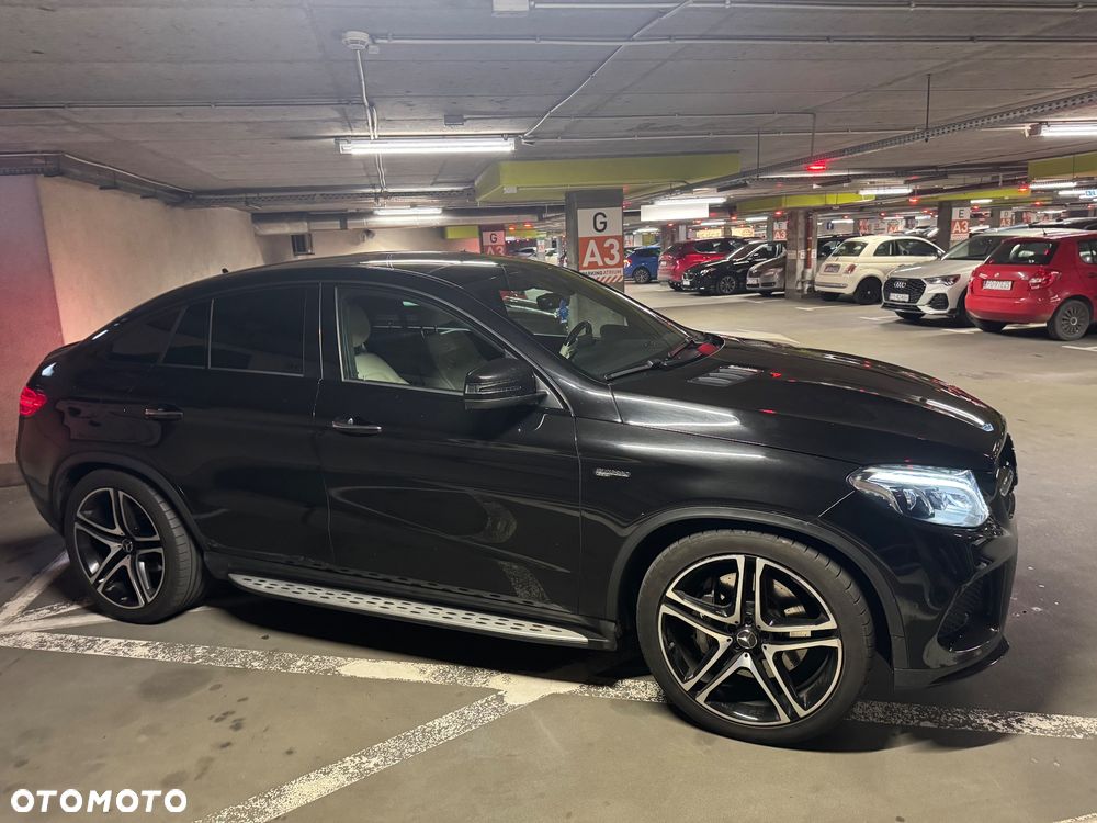 Mercedes-Benz GLE AMG Coupe 43 4-Matic - 35