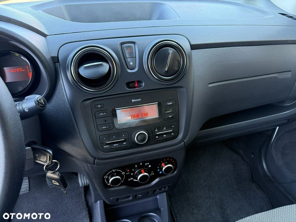 Dacia Lodgy SCe 100 Essential - 16