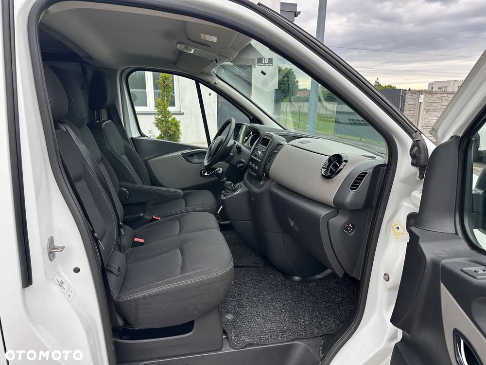 Renault Trafic - 17
