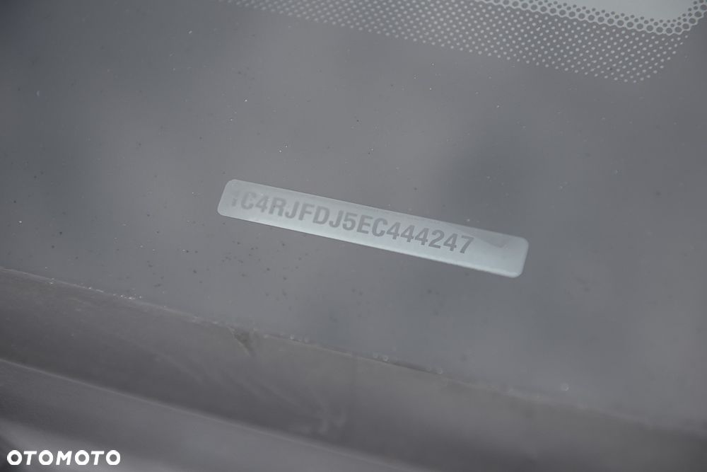 Jeep Grand Cherokee Gr 6.4 V8 SRT8 - 37