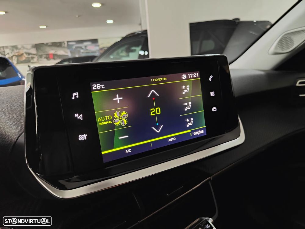 Peugeot 2008 1.2 PureTech Allure - 56