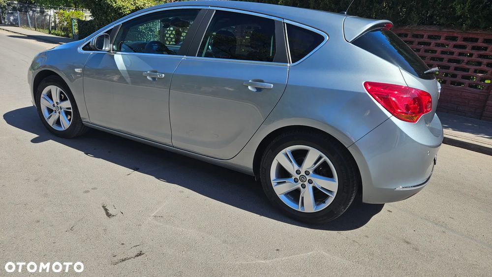 Opel Astra 1.4 T Energy EU6 - 2